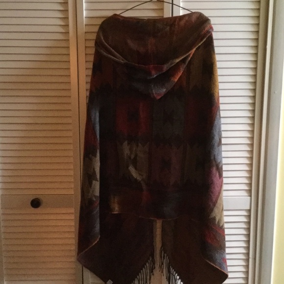Soho Chick Poncho One Size - Picture 2 of 2